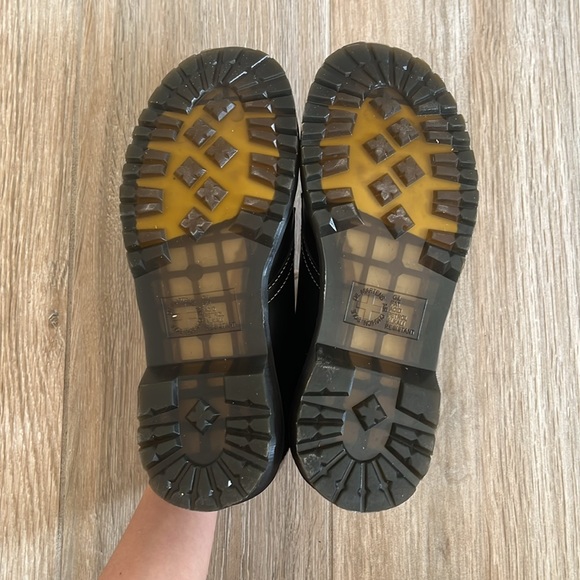 SOLD - Dr. Martens Heart Oxfords - Picture 2 of 4